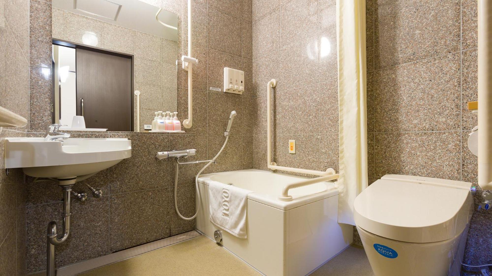 Toyoko Inn Tsu Eki Nishi Guchi Exterior photo